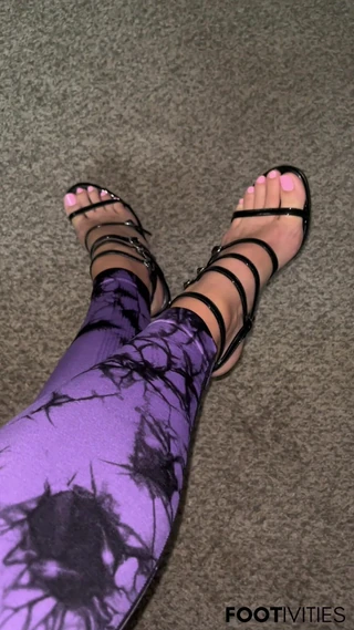 Leggings & Heels POV by Ivys Feet
