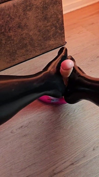 Latex Dildo Footjob