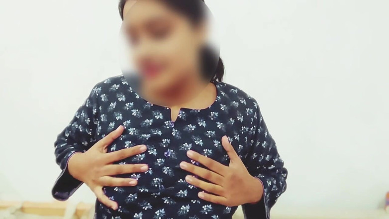 Fuckkkker: Gadis pakistan lagi masturbasi sendirian di depan pacarnya