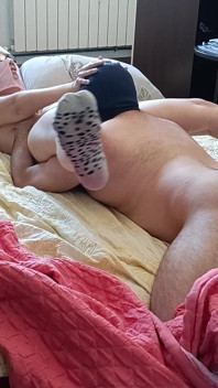 Leccare La Figa Di Mia Moglie Fino a Quando Lei Urla Di Piacere Con Orgasmi Multipli.