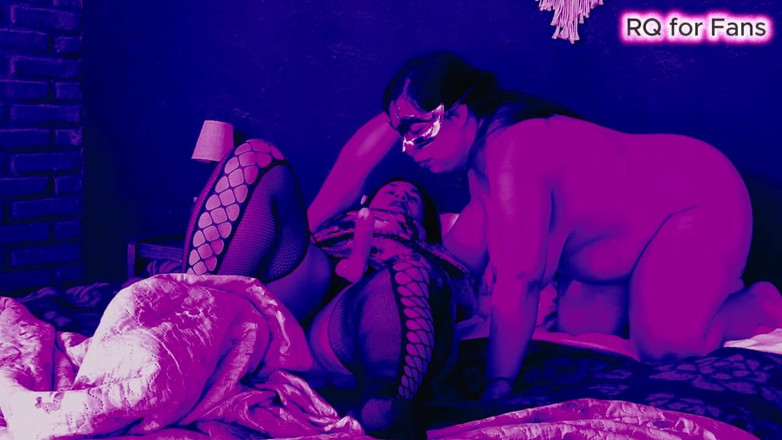 Riderqueen: Videos para fanáticos, iniciación lésbica, exploración con una amiga