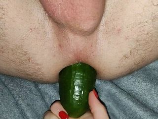 Wild Life PA: Hij houdt van grote komkommer in kont - anale neukpartij met...