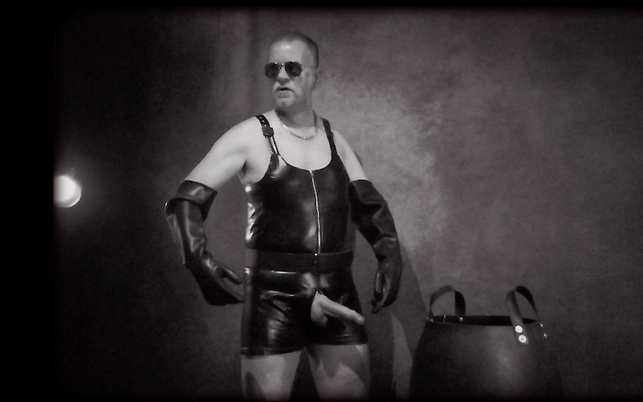 GERMANE_XL: Lastik Adam 5