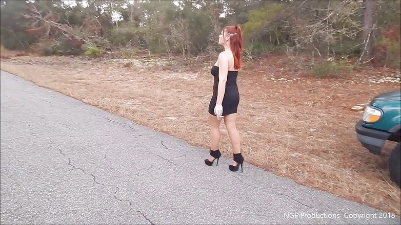 Nasty Girlfriends: Rebell gestrandet, gibt arsch für gas auf