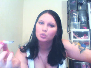 MissFFW: Fetish merokok