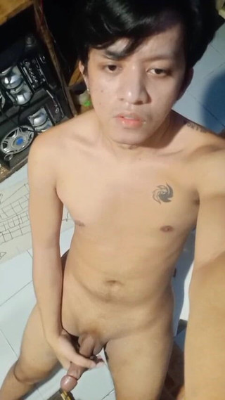 KrakenTwink: Nadržená a mladá