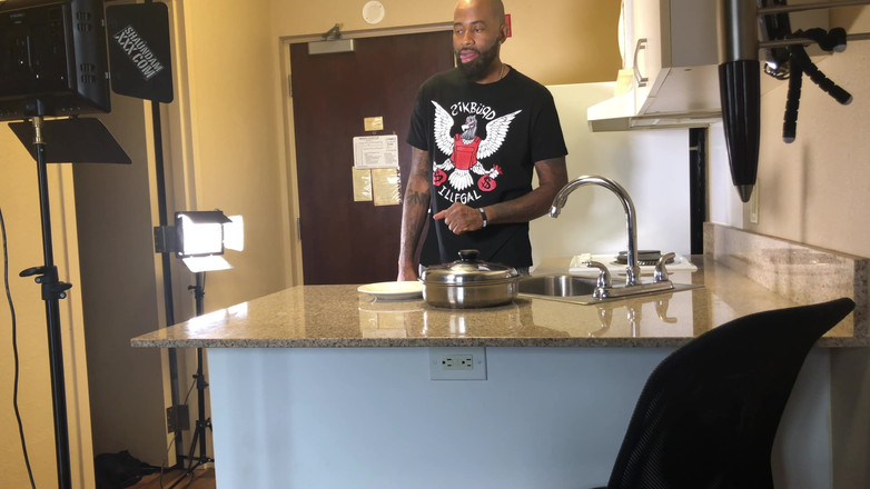 Shaundam: 大火晚餐中的 Bts