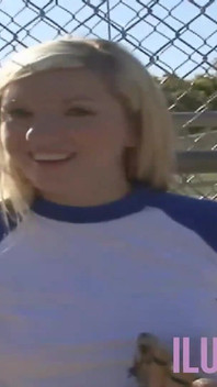 金髪の女の子と大人のおもちゃに温泉三人組