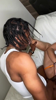 Mombod milf Psilo Siren wordt geneukt door Blackxchrist