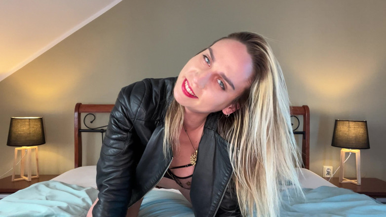 WeAreNewbies: Prowokacyjny Foxi