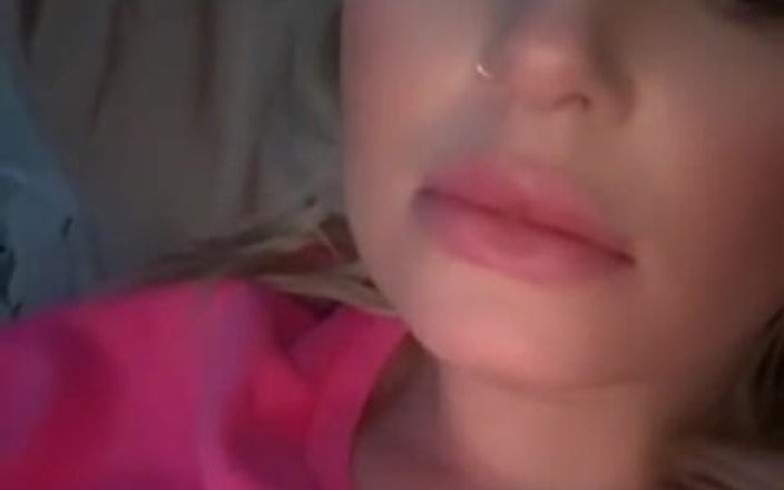 Robyn Quinn: Це ніколи не занадто рано для маленької гри, хочете спробувати?