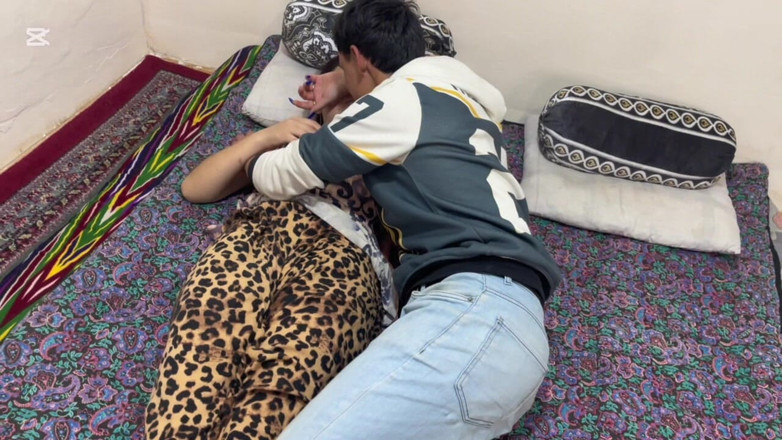 Roben: 두 남자와 함께