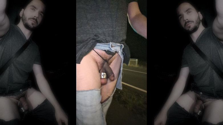 kinkygaynudist: Ular Hitam Keluar Pada Waktu Malam (ia Tidak Putih - Yang Hitam...