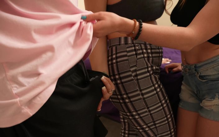 Sensual productions: Kami bergabung dengan tetangga baru kami