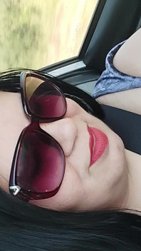 Matrigna in viaggio, Solo Fan in rallentatore, in macchina