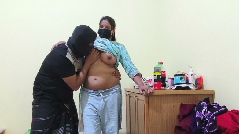 Mimxx: Videoclip cu mătușa bangla Xx
