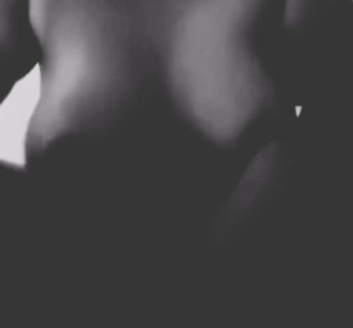 Rishi: La belle-sœur la plus sexy et la plus sexy de...