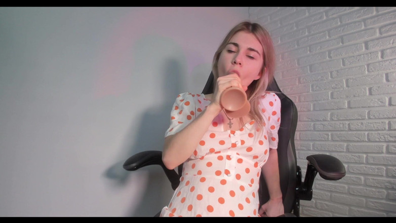 Misty Phoenix: Deepthroat Blowjob