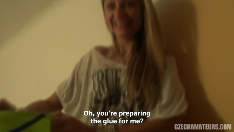 CzechAmateurs: チェコのアマチュア71人のミルフが公衆トイレで楽しんでいる