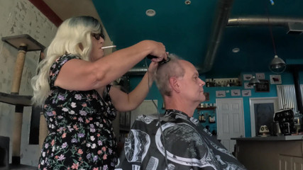 Homesteadmama: Smoking Barber
