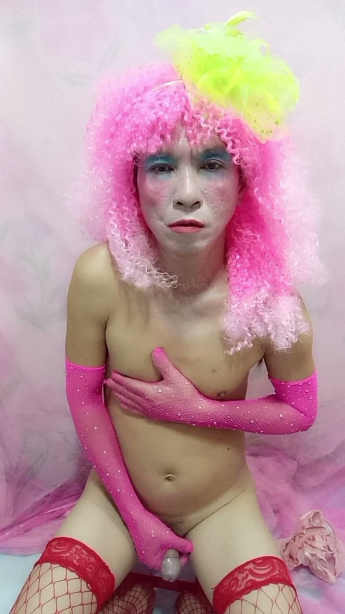 nguyen dang thien tri: Oanh Le Transgender Wearing Sexy Clothes