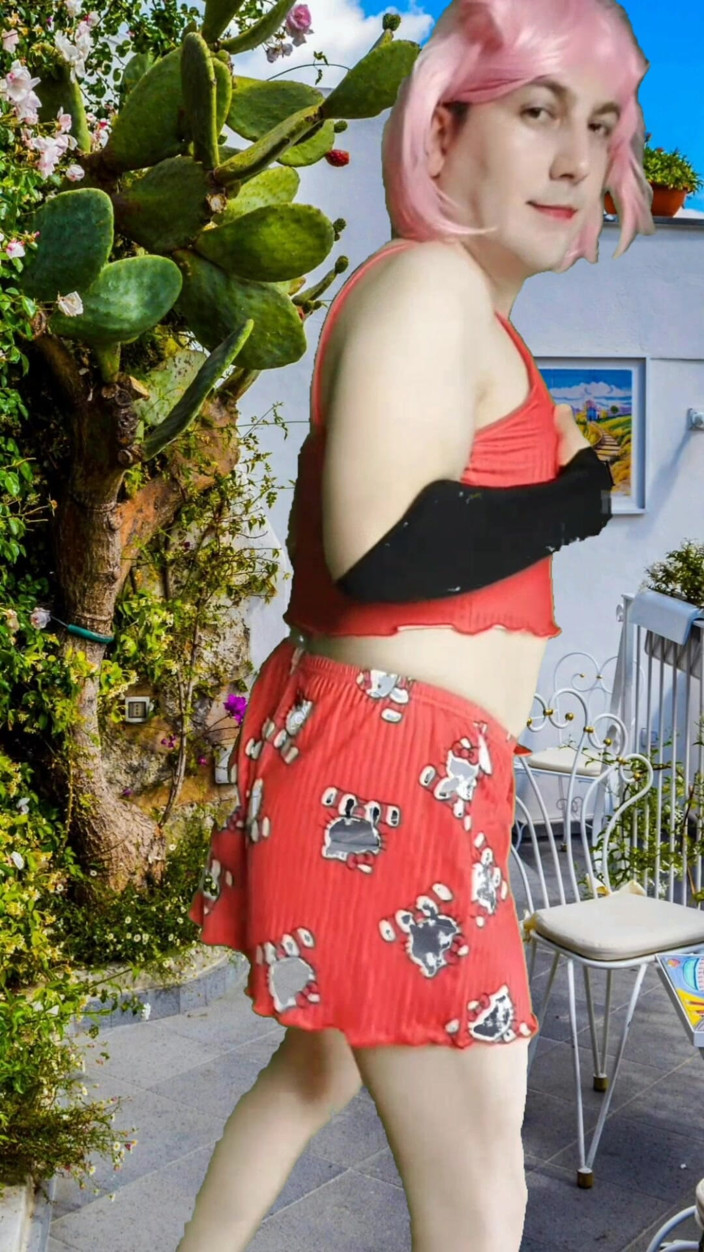 Kitty_Cross: pajaama pahni 2 sunahre baalon vaali gand uchhalti gand seksi randi...