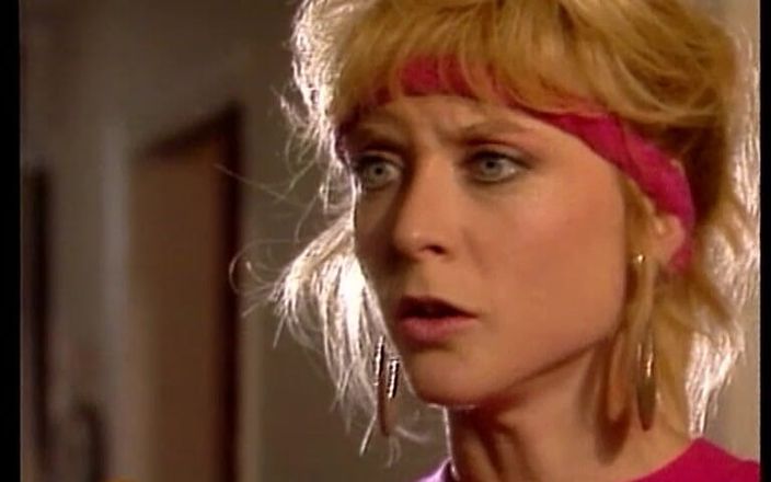 GERMAN PORN CLASSICS: Ненависть і драйв - чудова класика німецькою