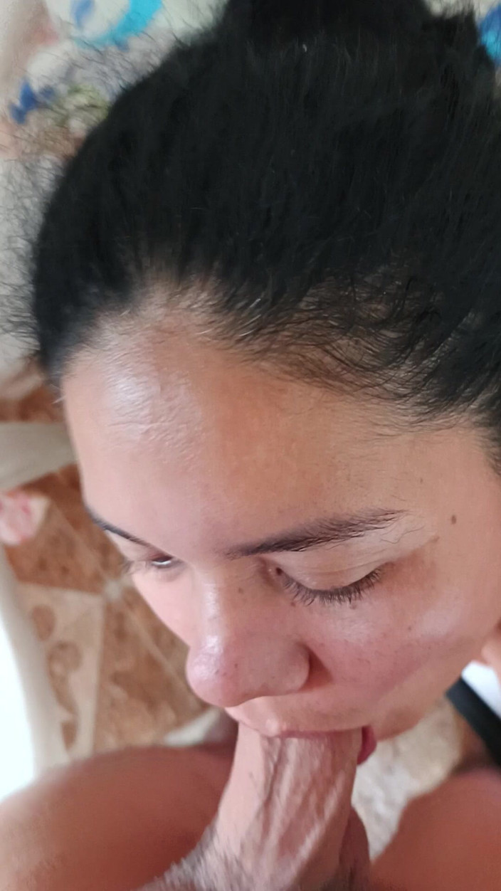 Valkyrie and Luigy Couple: Blowjob yang sedap dari isteri saya