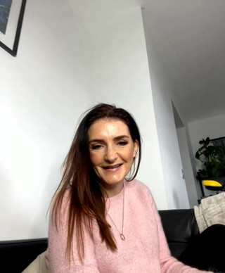 Adreena Winters: Otevření narozeninový dárek