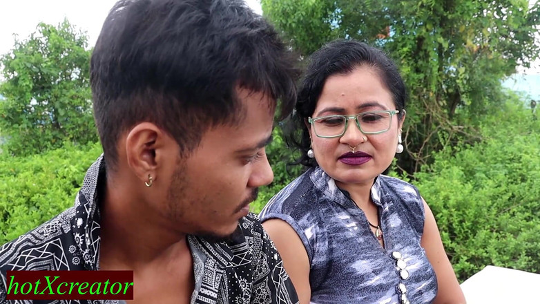 Hot creator: Indisk okänd Bhabhi -sex med college pojke! Desi het sex
