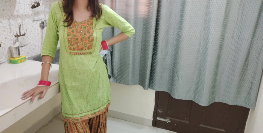 Saarabhabhi6: हिंदी सेक्स कहानी रोलप्ले - भाग 1: सौतेला भाई अपने पसंदीदा नए खिलौने का इंतजार नहीं कर सकता