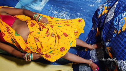 Desi step mom: Video rekaman seks tante seksi india dientot habis-habisan sampai dicrot...