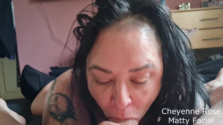 Cheyenne Rose 80: Succhia il cazzo e si prende un enorme sborrata in...
