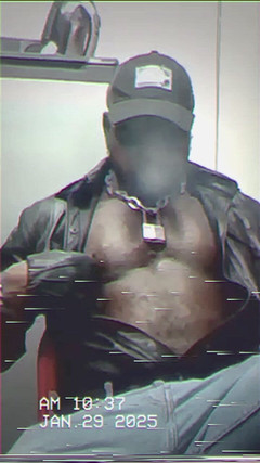 Black smoking muscle stepdad: Glity Vhs Video Nahrávání koženého svalového kouře Bate