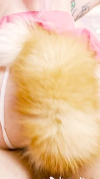 Kawaii Kitty Gets a Cum in Tight Pussy