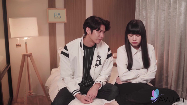 AV Jiali: Ye Chenxin podvádí svého přítele s twistem