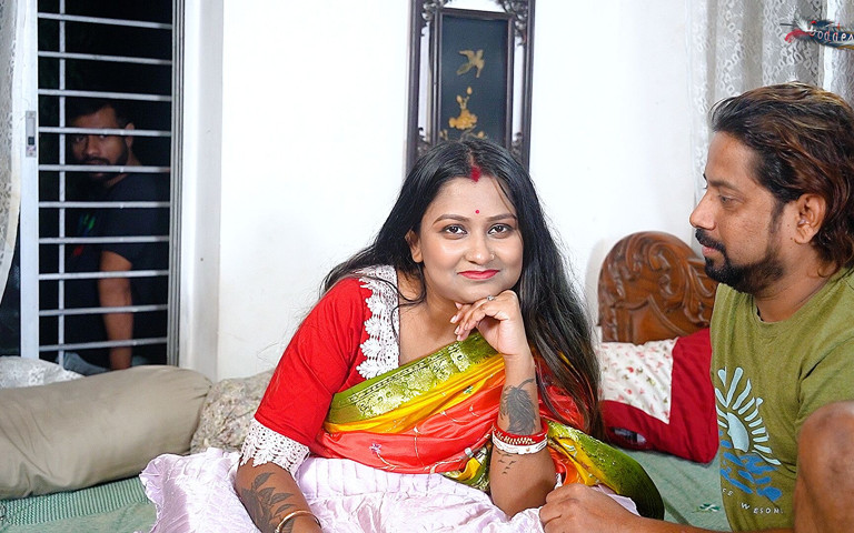 Desi Bhabhi Hardcore Fuck with Her Two Local Debar Full Movie ( Hindi Audio ) When She Was Alone at Home (Desi Bold Movies)