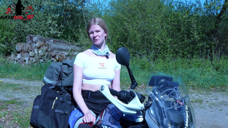 Bikergirl_97: Saya memperkenalkan diri saya!