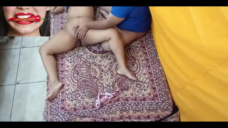 Hotty Jiya Sharmaa: Seksi kız evinde sikişiyor