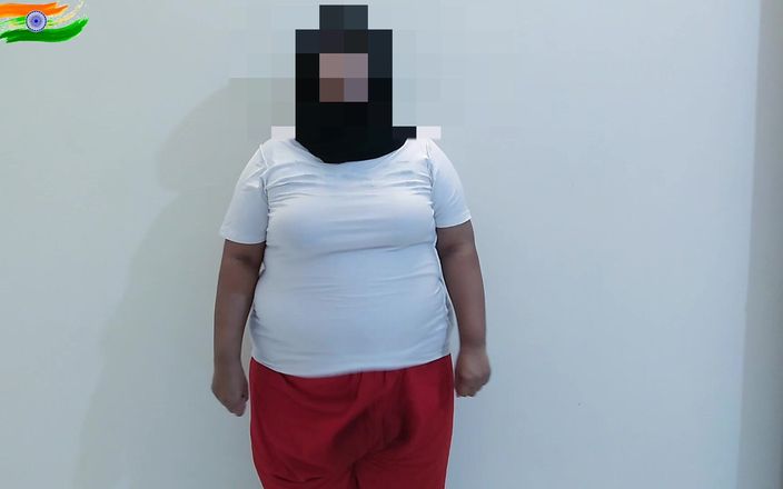 Aria Mia: Indonéská muslimská sexy žena přivedena domů na šukání
