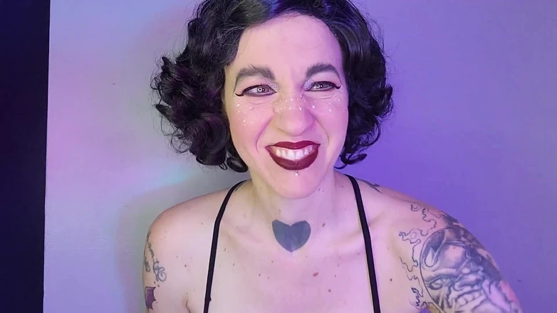 Geeky Femdom: 和你的futa女友一起度假