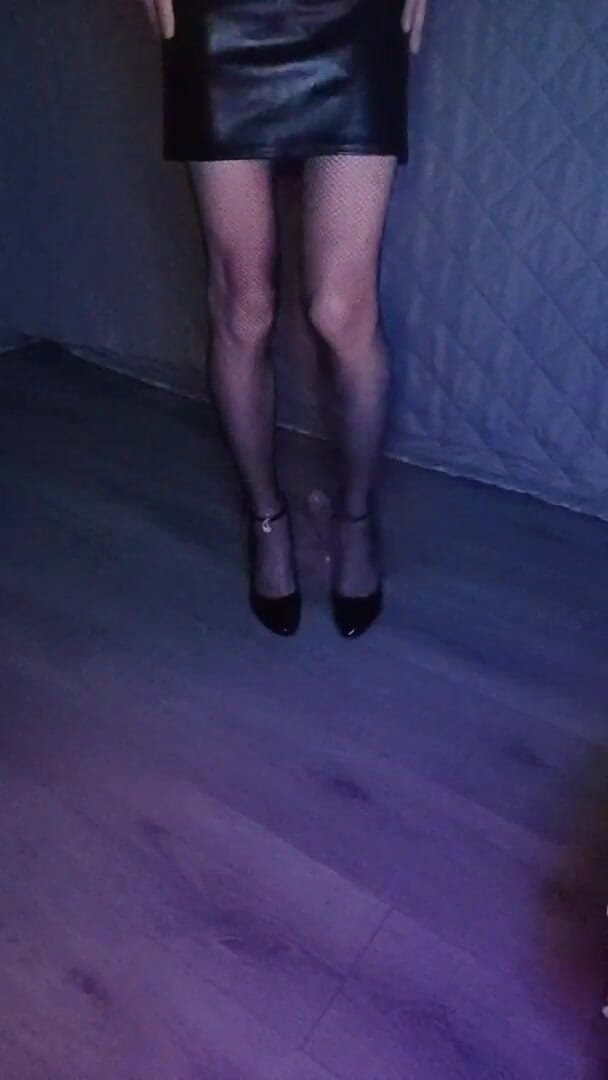 Lana Cross: In Black