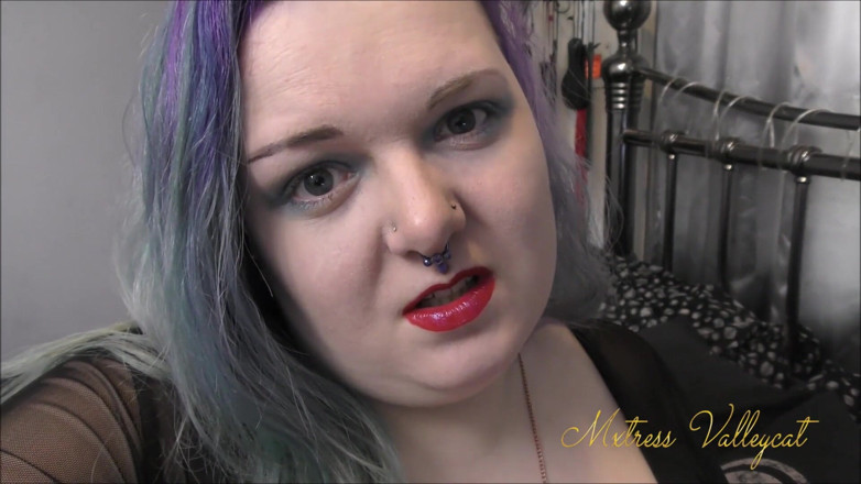 Mxtress Valleycat: Found and spanked in Mxtress bedroom