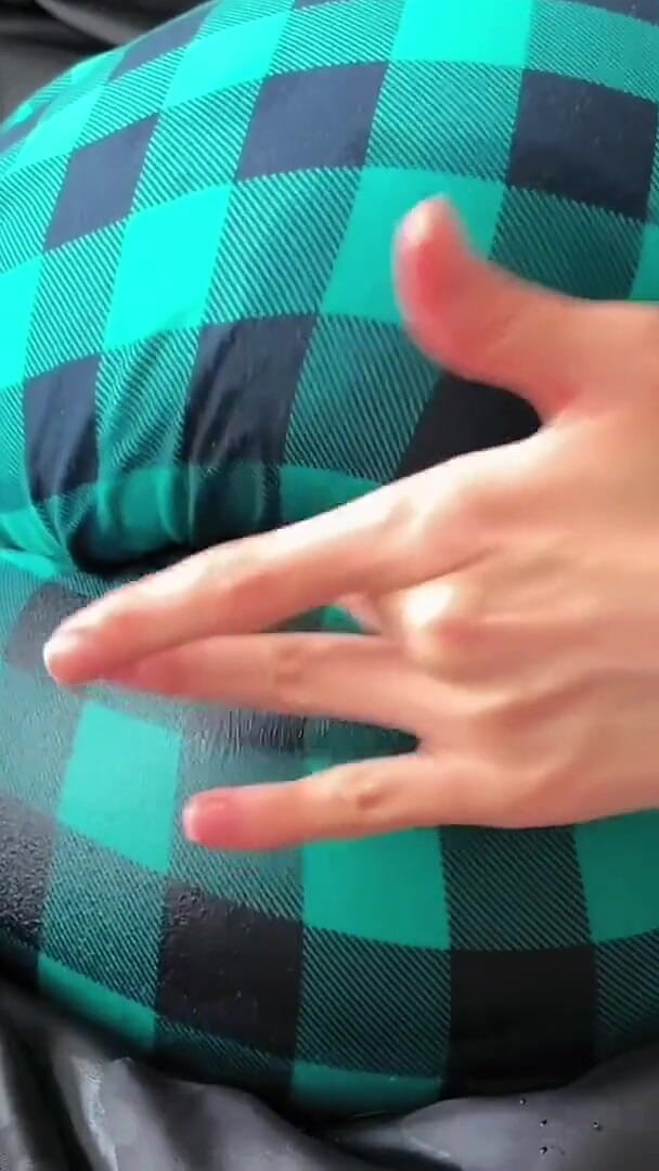 Carolina jade: พยายามอย่าน้ําแตก - ระดับเป็นไปไม่ได้