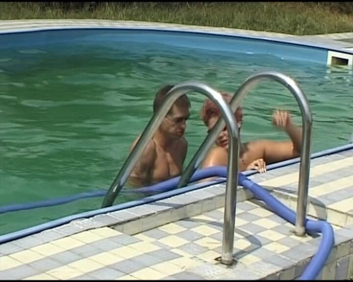 Busty German Sluts: Aceasta este o doamnă dolofană matură din Germania care a...