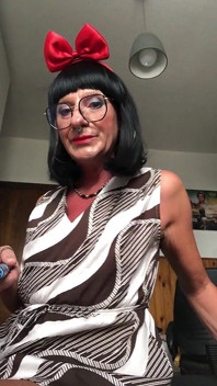 Andreina Sexy Tanned MILF