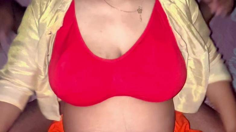 HOT_RUHI002: หมู่บ้านแขกสาวอินเดียรีดนมใหญ่และเลียหี