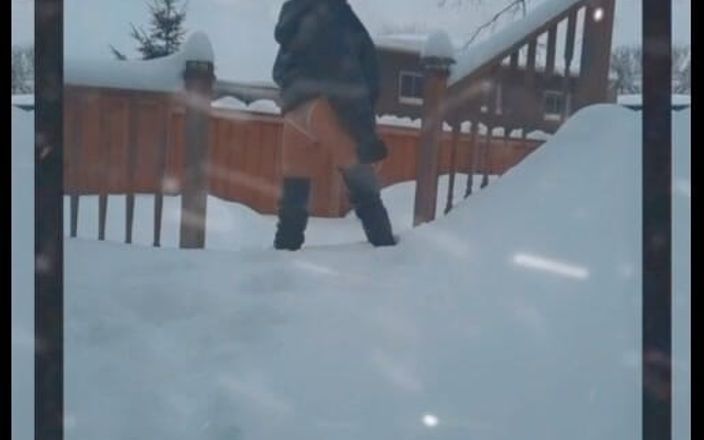 Jolene Peterson: Jolene the Snow Bunny