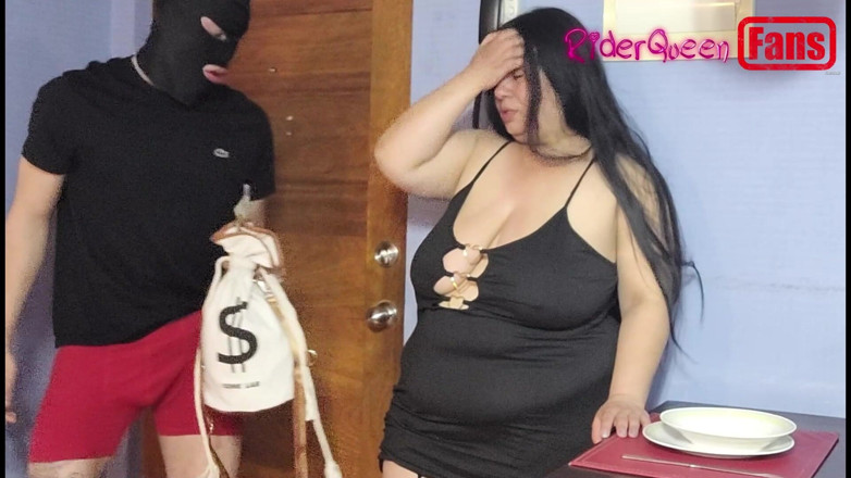 Riderqueen: Un fan filme un jeune homme masqué me baise dans...