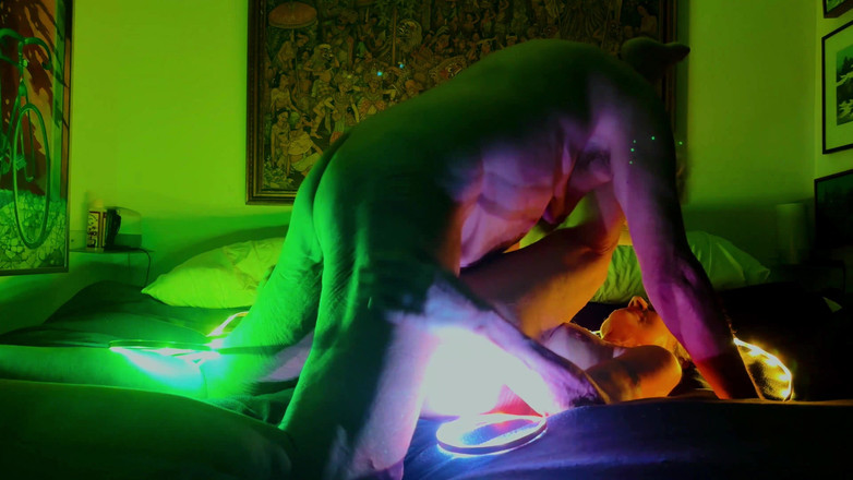 FromThisNight: Seks dengan Strip Lights